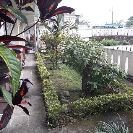 Hotel Ecologico Riverside Quevedo 외부 사진