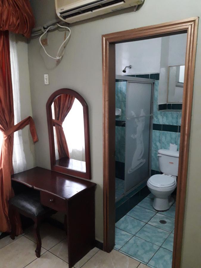 Hotel Ecologico Riverside Quevedo 외부 사진